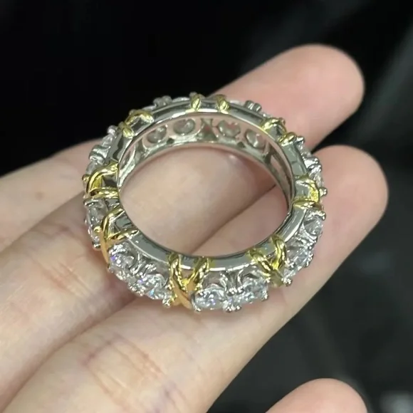 NWT Luxury 16-stone Ring white sapphire gold and platinum - Picture 8 of 10